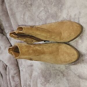 Michael by Michael Shannon leather upper booties sz 8.5